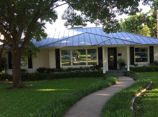 3213 Villanova St, Dallas, TX 75225