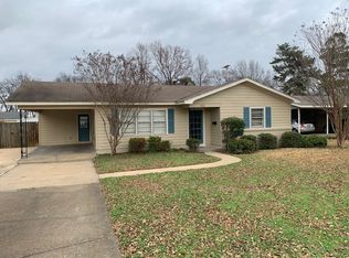 1102 W Jefferson Ave, Greenwood, MS 38930