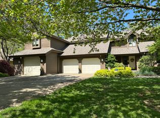 2032 Bittersweet Dr, Saint Anne, IL 60964
