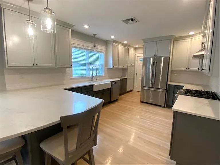 41-43 Garrison Ave #2 — Photo 2
