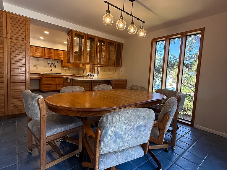 Sierra Ct — Photo 8