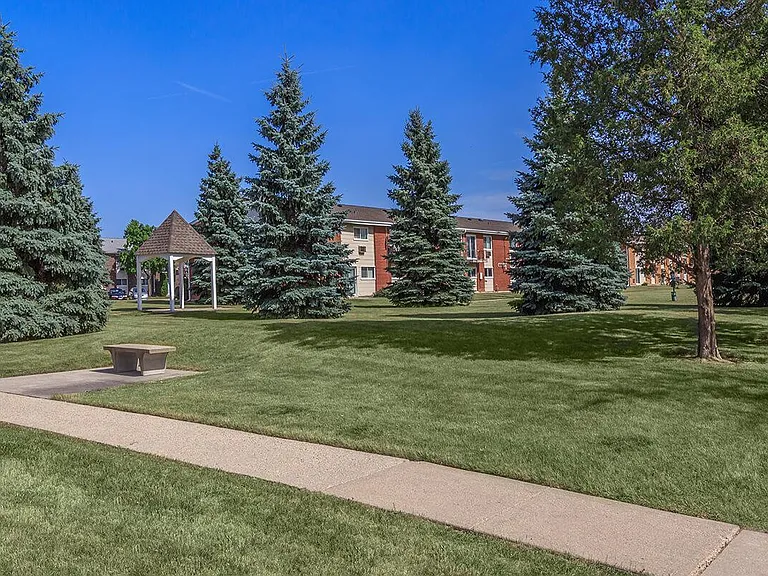 Park Colony — Photo 13