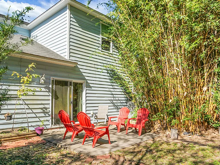 1519 Thoroughbred Blvd — Photo 52