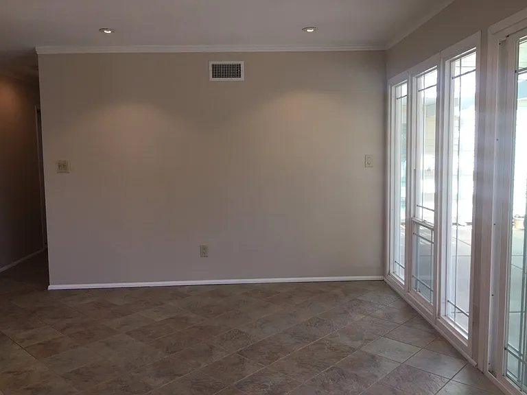 6647 Arundel Pl — Photo 17
