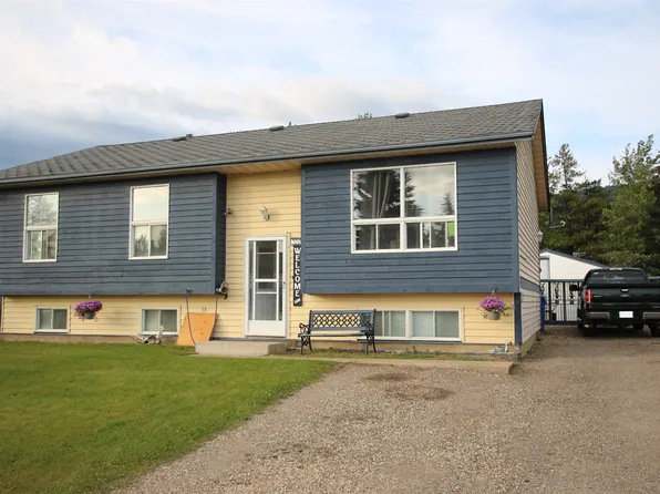 119 Spruce Ave, Tumbler Ridge, BC V0C 2W0
