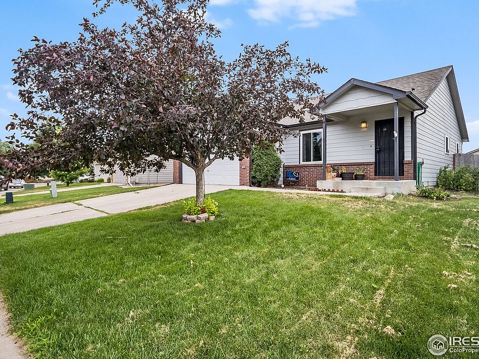 1st image of 2074 Village Dr