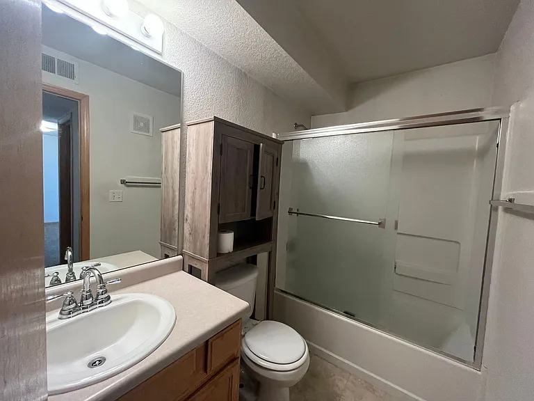 1221 University Ave #D-201 — Photo 11
