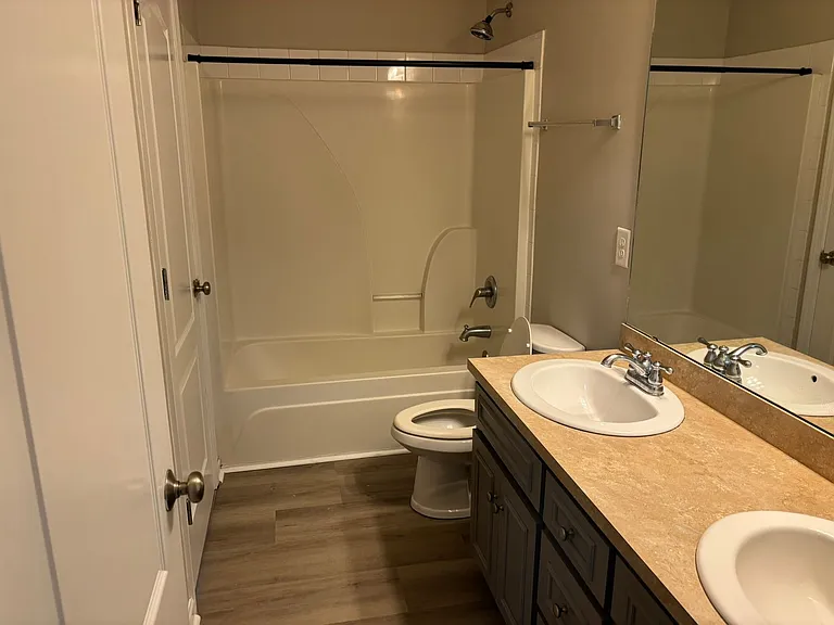 9017 Sante Fe Ct — Photo 17