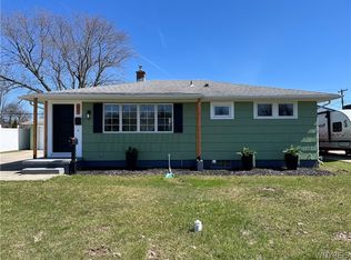 51 Greenleaf Ave, Tonawanda, NY 14150