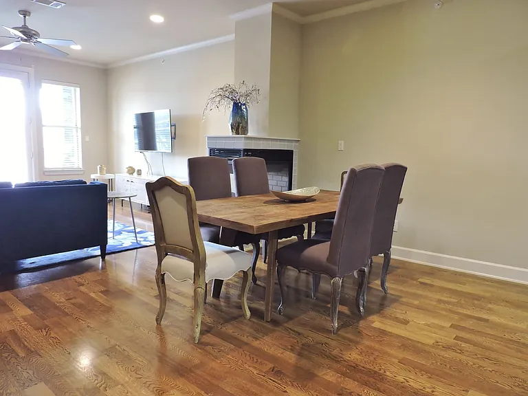 2800 Sandage Ave #303 — Photo 8