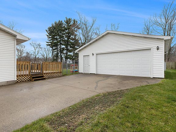 4th image of 5091 Sunrise Ave