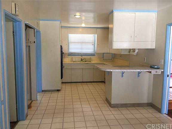 5th image of 7906 Loma Verde Ave