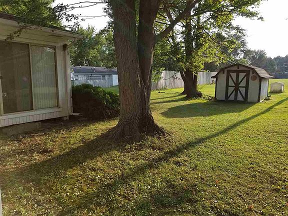 5th image of 206 Greenwood Dr