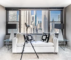 Rented by BARNES New York