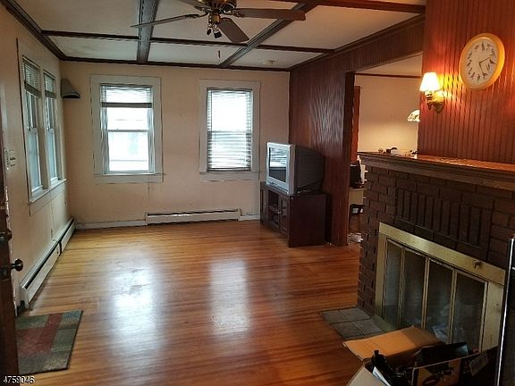 4th image of 22 Orchard St