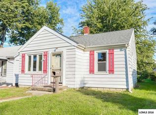 554 8th St, Lincoln, IL 62656