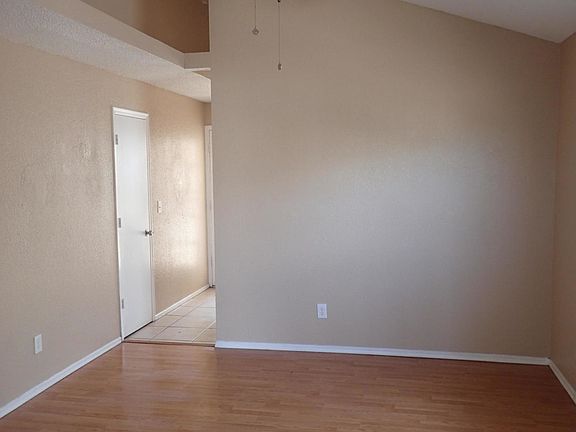 4th image of 12316 Bill Mitchell Dr