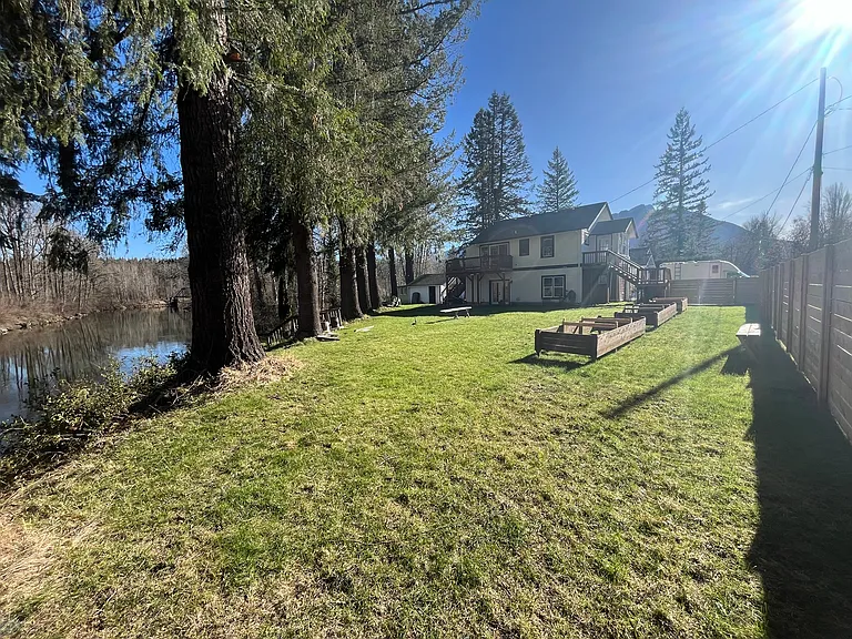 39722 SE Walnut St — Photo 3