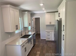 902 N Mill St, Eldon, MO 65026