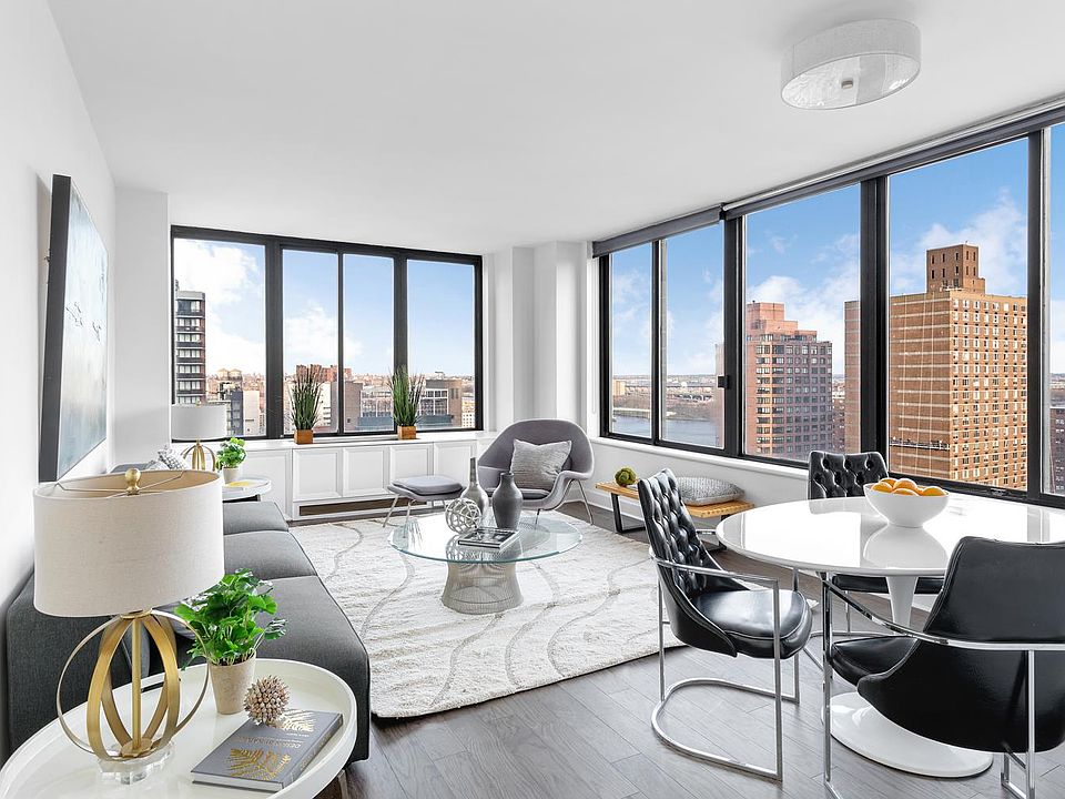 1st image of 300 E 93rd St #27DE