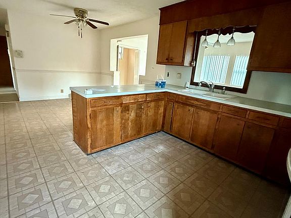 2nd image of 1232 Pumpkin Creek Ln