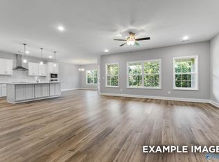 213 Slade Thomas Dr, Meridianville, AL 35759