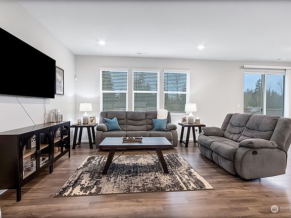 3rd image of 5602 151st Street Ct E