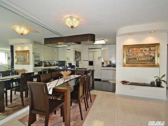 4th image of 2 Bay Club Dr APT 20G
