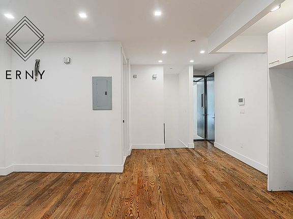 5th image of 321 Woodbine St #2FT