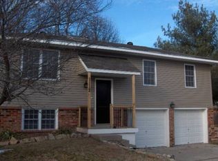 1112 R D Mize Rd, Grain Valley, MO 64029