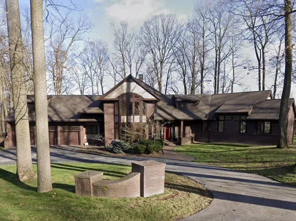 685 Woodthrush Way, Hummelstown, PA 17036