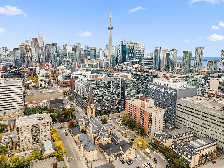 111 Bathurst St #1413 — Photo 9