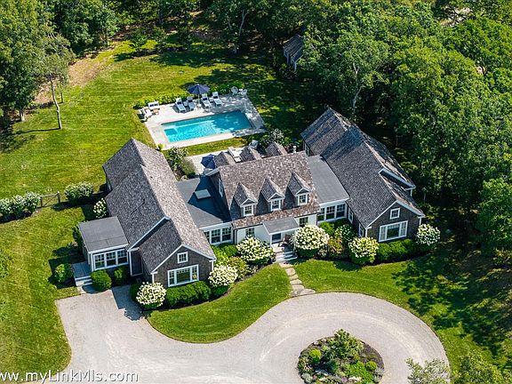 2nd image of 8 Paddock Rd