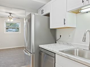 5 Warren Lodge Ct APT 2A, Cockeysville, MD 21030