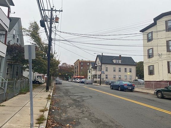 5th image of 170-172 Essex St