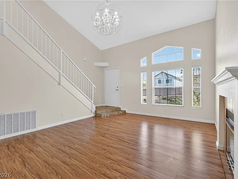 7926 Rosellen Ave — Photo 10