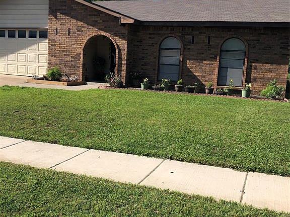 2nd image of 4029 Dogwood Ln