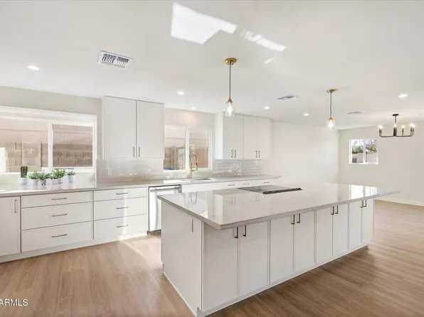 2900 N NEBRASKA Street, Chandler, AZ 85225