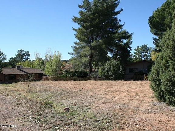 3rd image of 215 Page Pkwy
