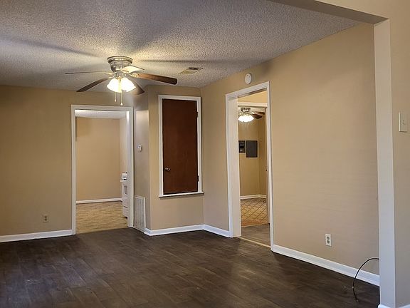 5th image of 1215 S Virginia St