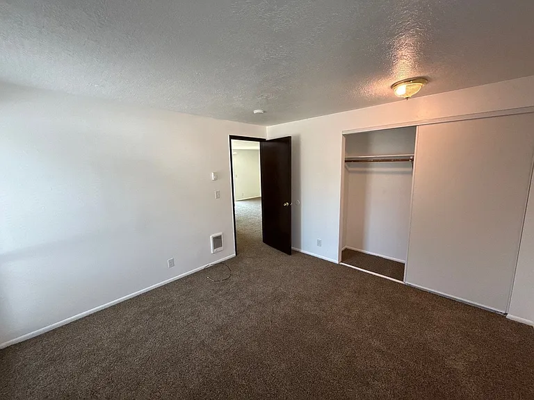 1828 Liberty St NE — Photo 13