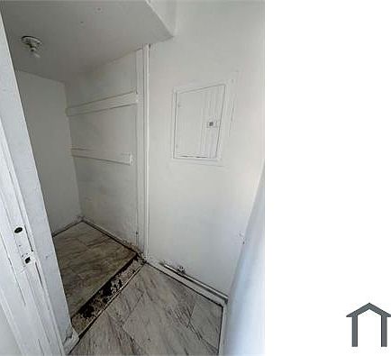 3rd image of 31556 Alpena Ct