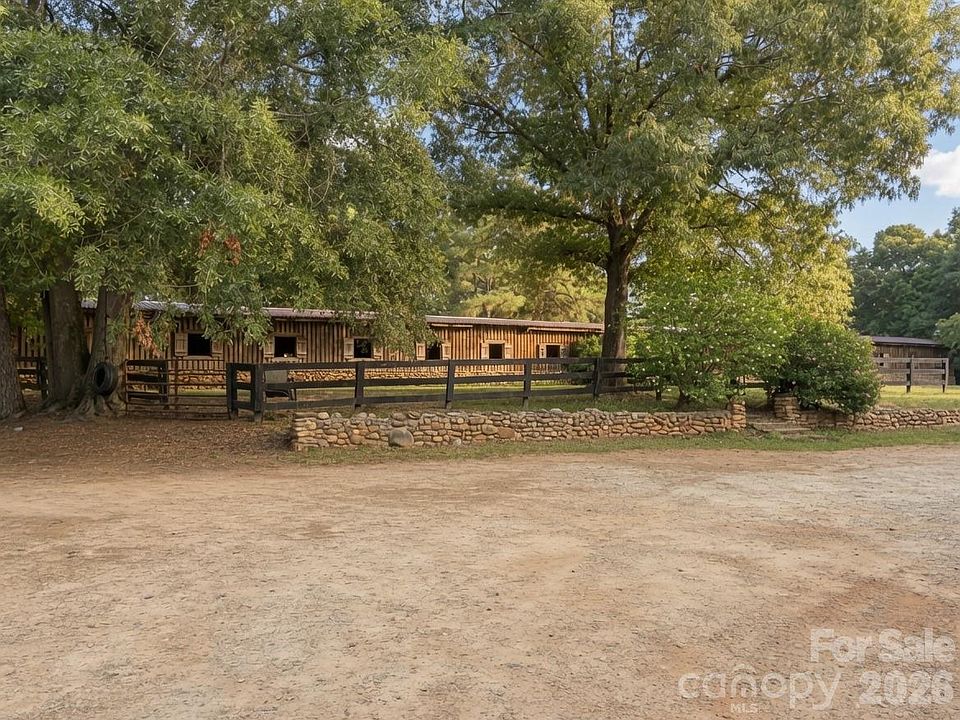 1st image of 350 Vick Russell Ln