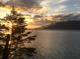 65213 Whiskers Dr, Hope, AK 99605