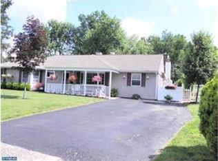 679 Locust Rd, Warminster, PA 18974