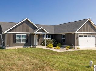 2216 Traci Dr, Murray, KY 42071
