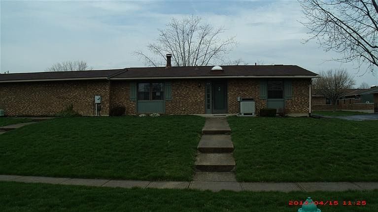 1st image of 208 Gardengrove Way