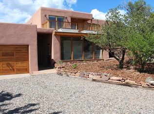 305 Vera Dr, Santa Fe, NM 87501