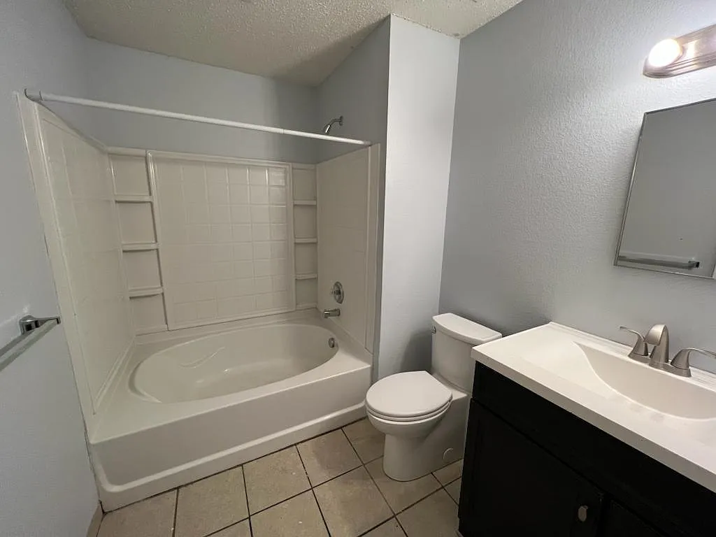 3 bed, 1507 sqft, $1,995 — Photo 4