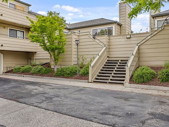 4th image of 523 Elk Ridge Way #6